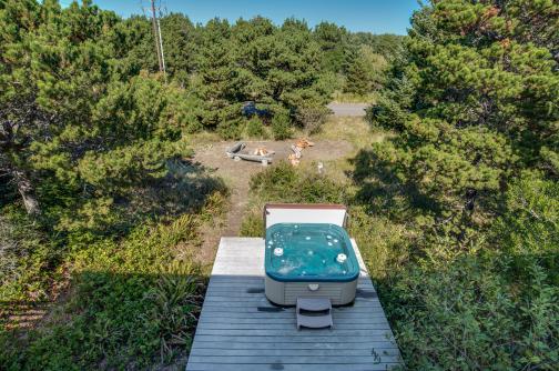 Hot tub and fire pit lot